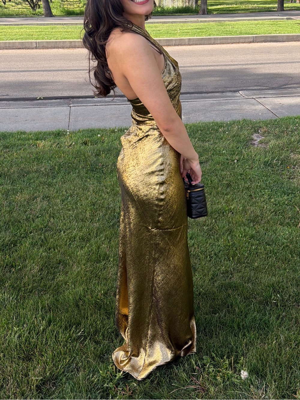Lulus XS Knoxley Shiny Gold Lurex Cross-Front Halter Maxi Dress Good-Like New - Picture 5 of 7